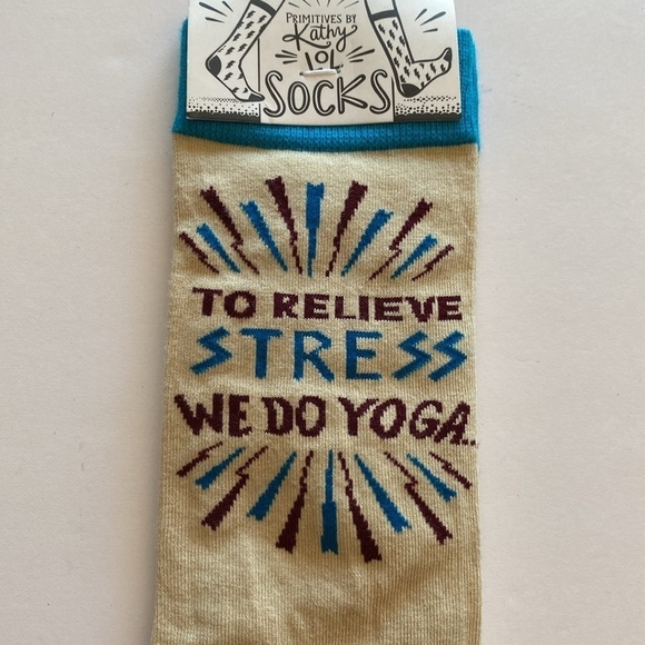 Primitives by Kathy socks wine yoga NWT - Picture 2 of 4